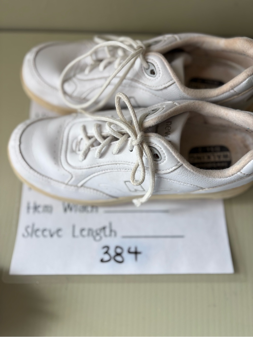 New Balance Women’s White Sneakers cream sole Sz 7 - Picture 11 of 11